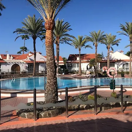 Precioso Bungalow En Complejo Con Piscina *